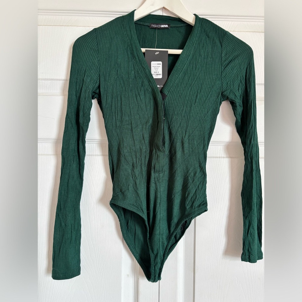 Fashion Nova Deep Green Long Sleeve Bodysuit